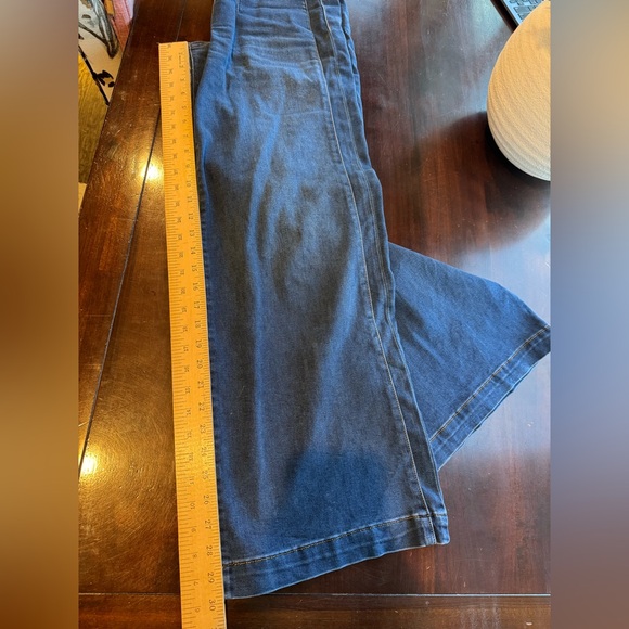 Kut from the Kloth Meg high rise wide leg - Picture 5 of 5